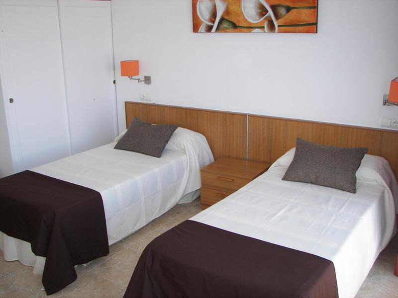Hostal Los Pinos Es Cana 部屋 写真